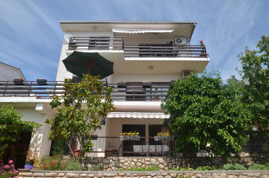 Apartments Ivana Dramalj Exterior photo